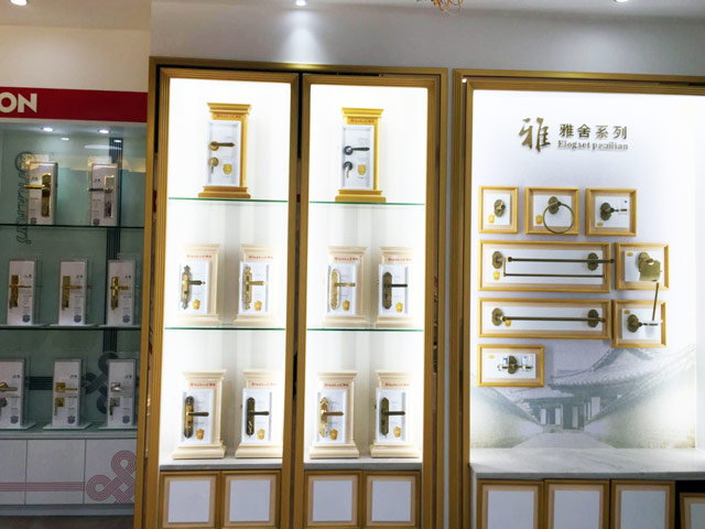 亚洲性夜色九九九久久久