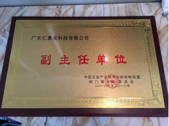 亚洲性夜色九九九久久久