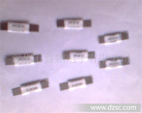 供应stp210mwf过流保护片ptc热敏电阻保险丝